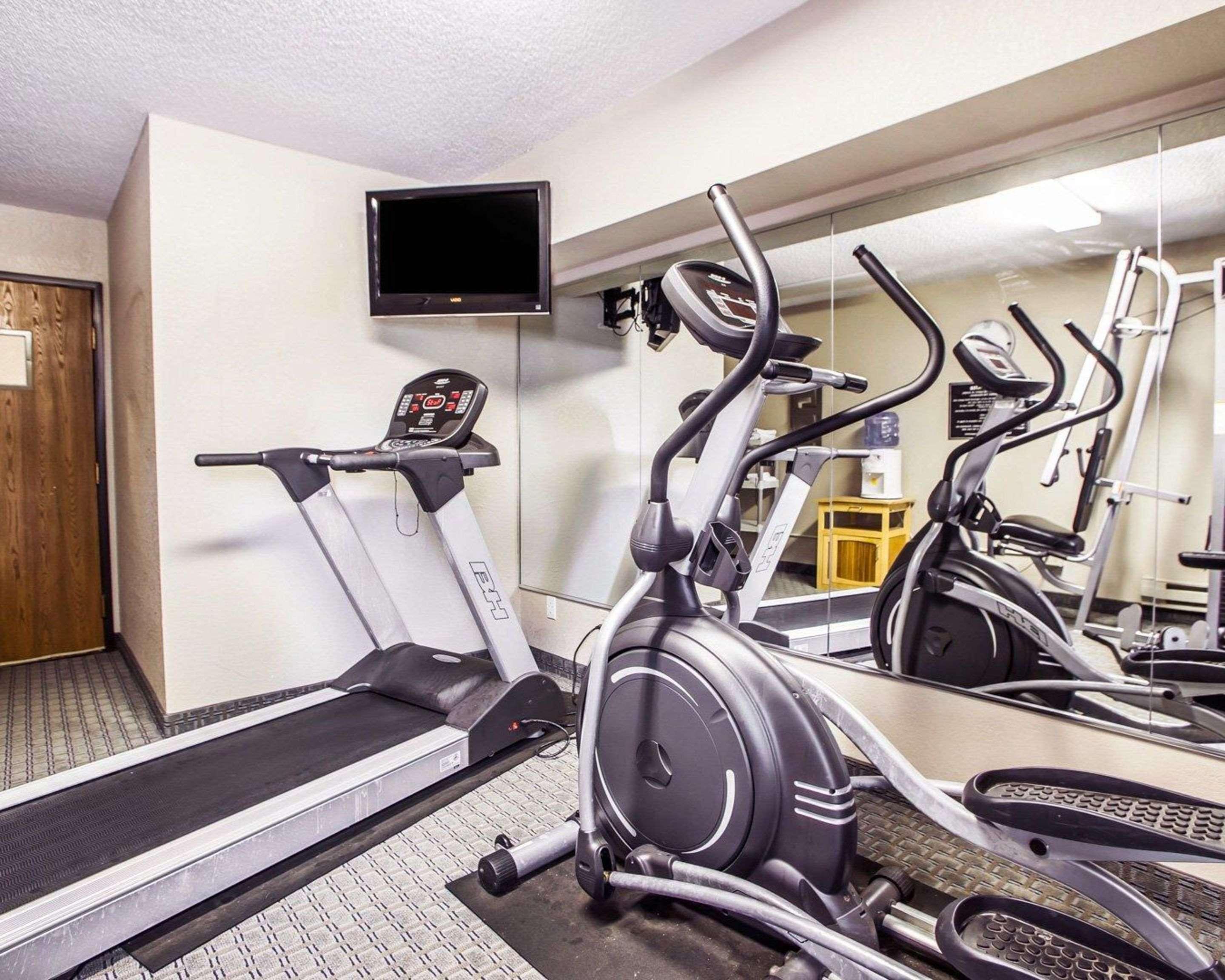 Quality Inn & Suites Ankeny-Des Moines エクステリア 写真